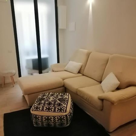 Oisife Apartments Каляри Екстериор снимка